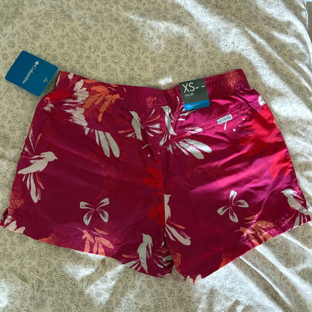 Colombia Women's Floral pink/white Shorts